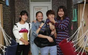 女大学生宿舍聊什么好 女生宿舍到底有多敢聊