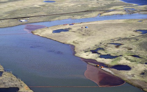 纳米工程的海绵可以吸收在冷北极水中的溢油